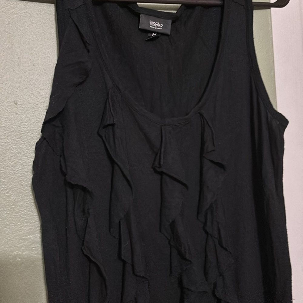 Mossimo Women’s Fashion Tank Top, Cute Ruffle Front Design, Size Medium